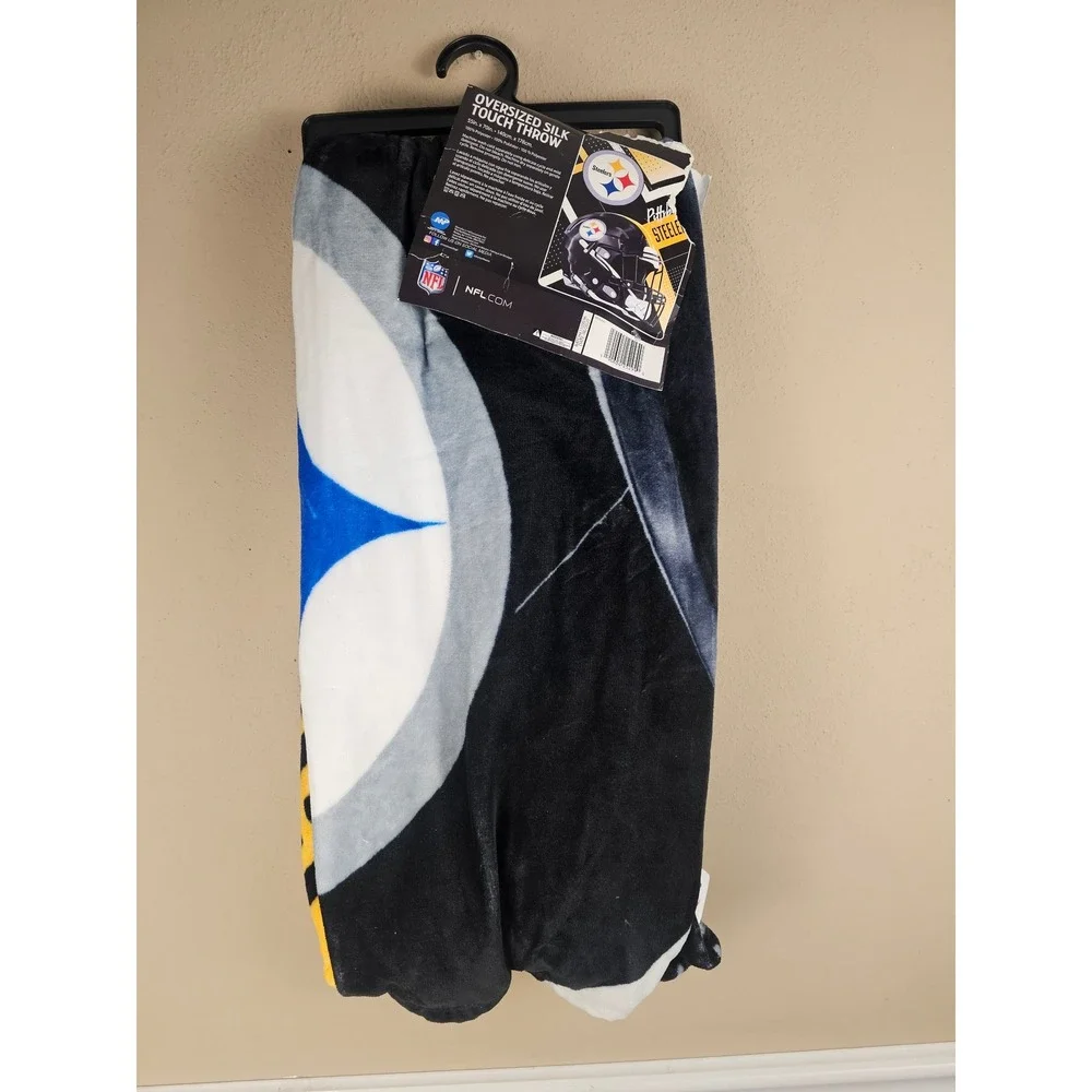 NWT‎ NFL Pittsburgh Steelers Oversized Silk Touch Throw New